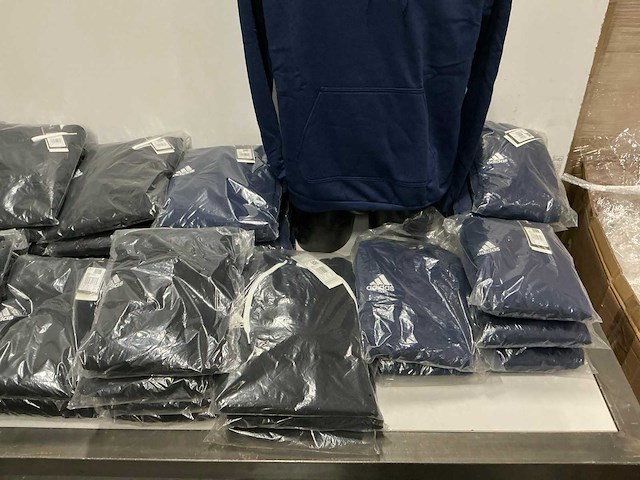 Partij diverse adidas ent22 hoodies (74x) - afbeelding 11 van  17