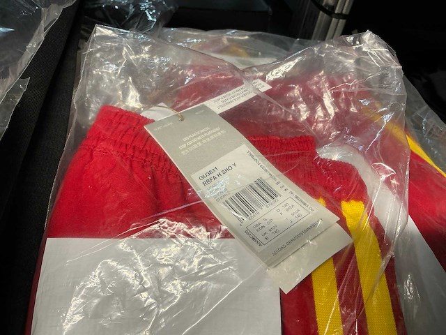 Partij diverse adidas heren kleding (59x) - afbeelding 12 van  12