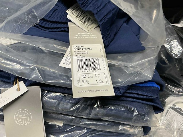 Partij diverse adidas heren kleding (59x) - afbeelding 9 van  12