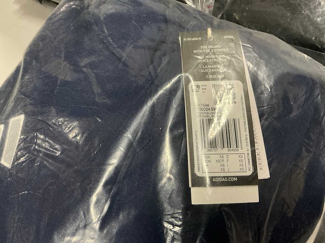 Partij diverse adidas hoodies (37x) - afbeelding 2 van  14