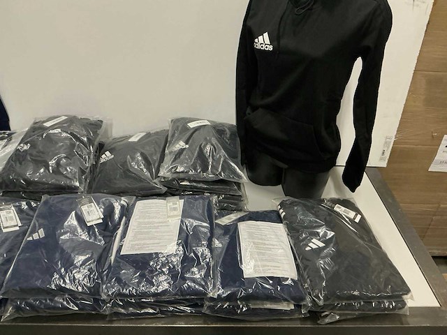 Partij diverse adidas hoodies (37x) - afbeelding 9 van  14