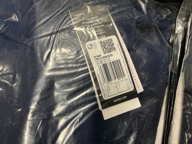 Partij diverse adidas hoodies (37x) - afbeelding 13 van  14