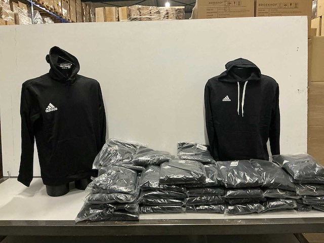 Partij diverse adidas hoodies (46x) - afbeelding 1 van  11