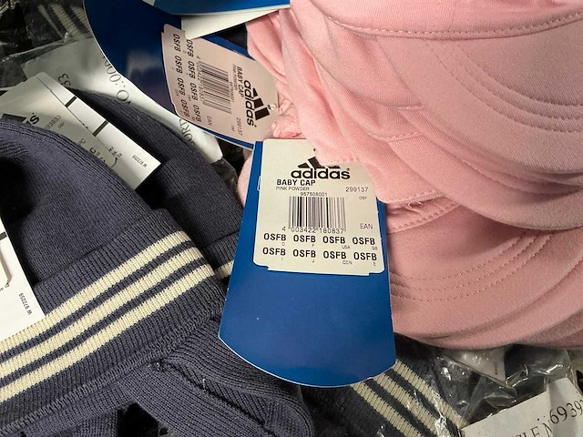 Partij diverse adidas kinder&baby mutsen (190x) - afbeelding 6 van  7