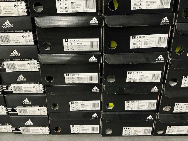 Partij diverse adidas kinderschoenen (55x) - afbeelding 3 van  13