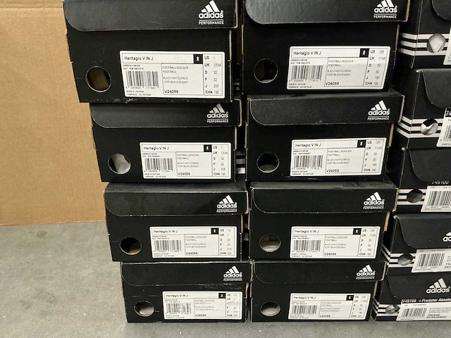 Partij diverse adidas kinderschoenen (55x) - afbeelding 8 van  13