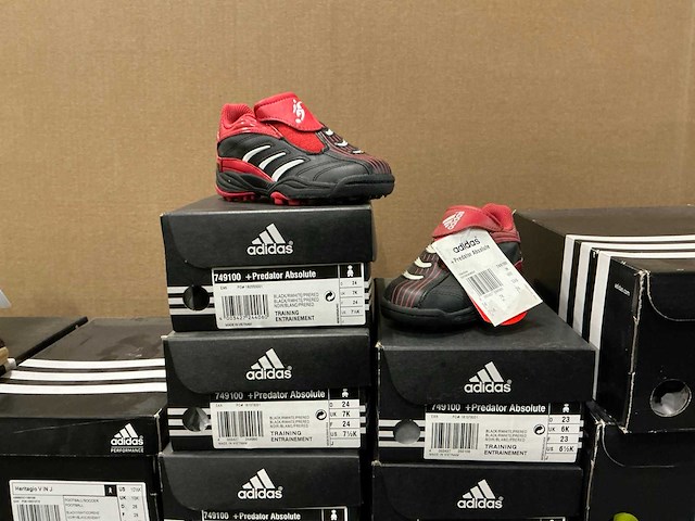 Partij diverse adidas kinderschoenen (55x) - afbeelding 9 van  13