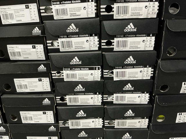 Partij diverse adidas kinderschoenen (55x) - afbeelding 11 van  13