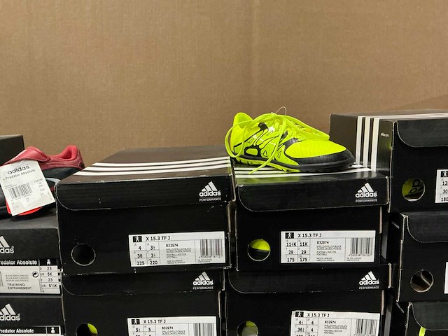 Partij diverse adidas kinderschoenen (55x) - afbeelding 13 van  13