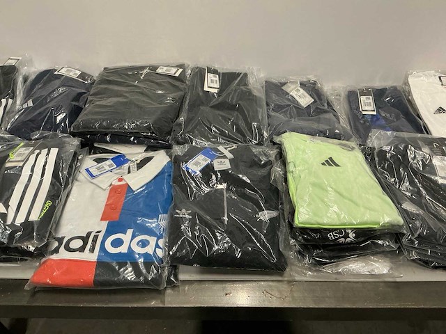 Partij diverse adidas kleding (110x) - afbeelding 17 van  23