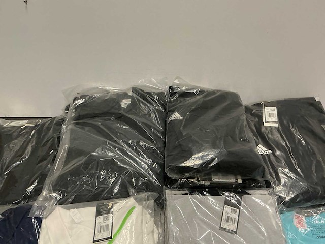 Partij diverse adidas kleding (53x) - afbeelding 23 van  25