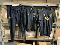Partij diverse adidas manchester united sportkleding (20x) - afbeelding 1 van  7