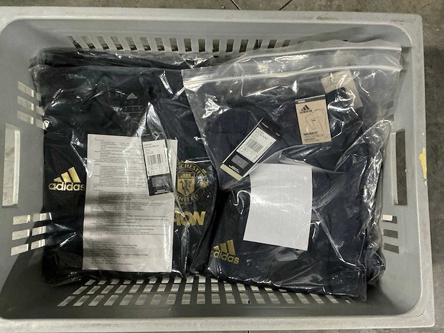 Partij diverse adidas manchester united sportkleding (20x) - afbeelding 7 van  7