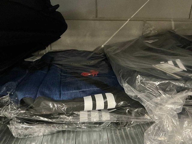 Partij diverse adidas rugzakken (20x) - afbeelding 3 van  5