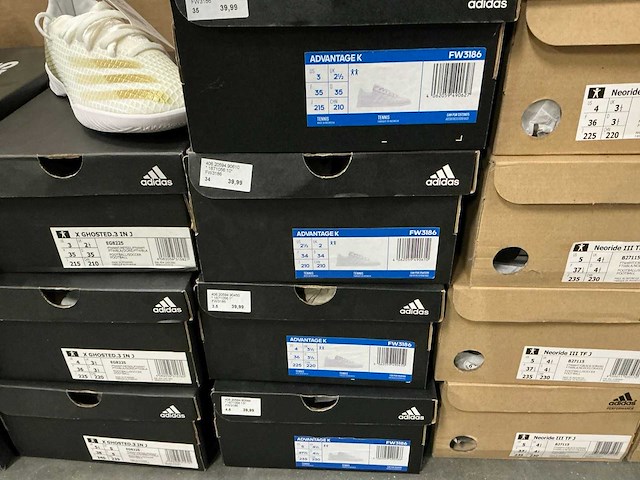 Partij diverse adidas schoenen (47x) - afbeelding 3 van  14