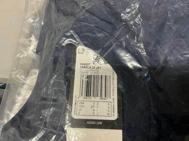 Partij diverse adidas shirts (116x) - afbeelding 11 van  13