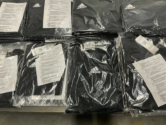 Partij diverse adidas shirts (147x) - afbeelding 20 van  25