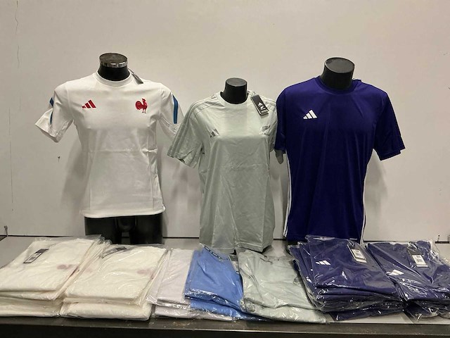 Partij diverse adidas shirts (52x) - afbeelding 1 van  7