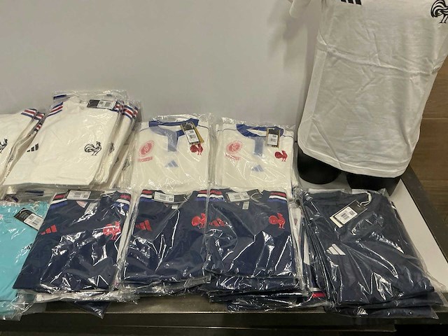 Partij diverse adidas shirts (97x) - afbeelding 6 van  10