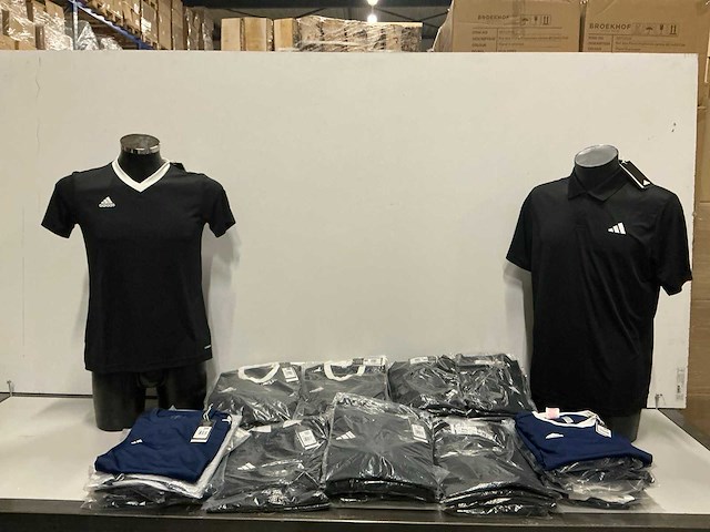 Partij diverse adidas shirts/polo’s (78x) - afbeelding 1 van  15