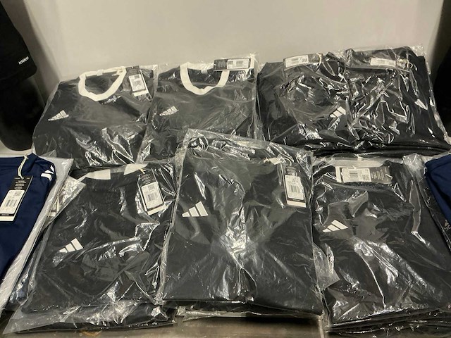 Partij diverse adidas shirts/polo’s (78x) - afbeelding 11 van  15