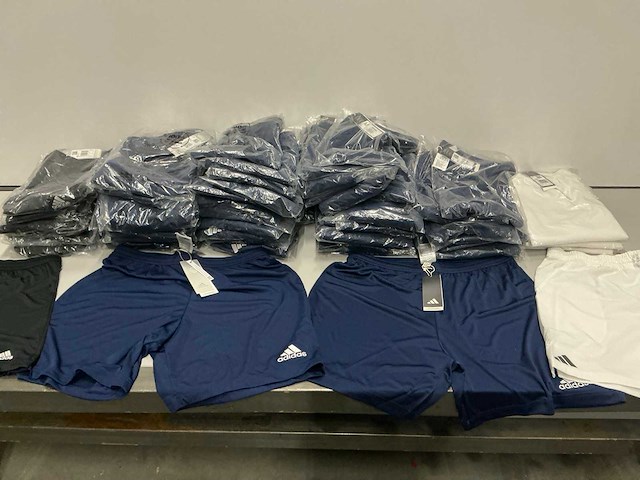 Partij diverse adidas shorts (69x) - afbeelding 3 van  8