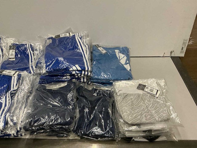 Partij diverse adidas shorts&skorts (109x) - afbeelding 6 van  13