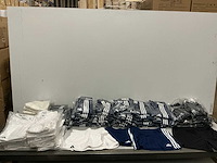 Partij diverse adidas skirts/skorts&shorts (154x) - afbeelding 1 van  16
