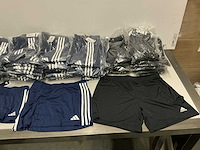 Partij diverse adidas skirts/skorts&shorts (154x) - afbeelding 9 van  16