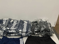Partij diverse adidas skirts/skorts&shorts (154x) - afbeelding 14 van  16