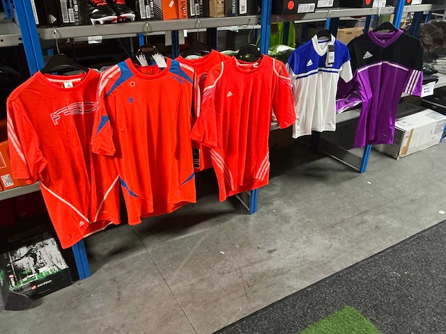 Partij diverse adidas sport shirts (40x) - afbeelding 1 van  13