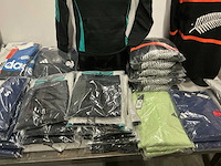Partij diverse adidas truien/hoodies (65x) - afbeelding 7 van  10