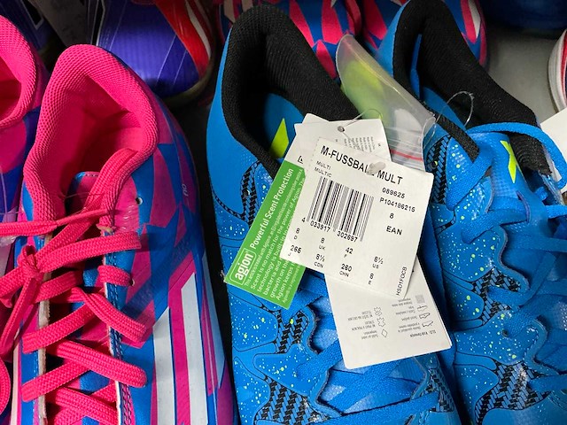 Partij diverse adidas turf/indoor schoenen (107x) - afbeelding 17 van  35