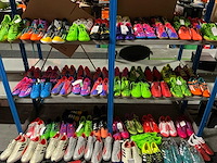 Partij diverse adidas turf/indoor schoenen (107x) - afbeelding 12 van  35