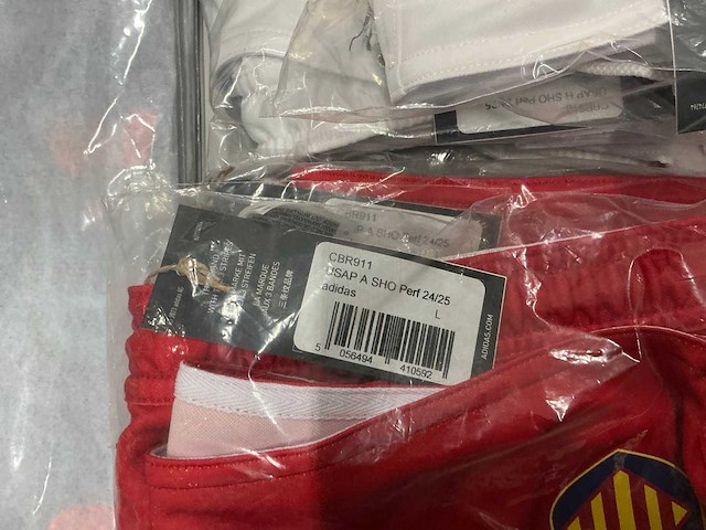 Partij diverse adidas usap shirts & shorts (36x) - afbeelding 2 van  13