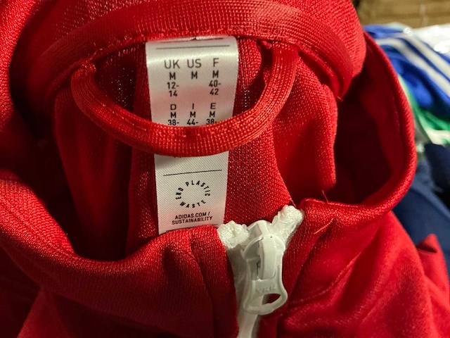 Partij diverse adidas vesten kids (131x) - afbeelding 15 van  15