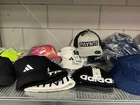 Partij diverse adidas/beechfield/payntr/etc petten/mutsen (69x) - afbeelding 6 van  6