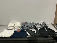 Partij diverse adidas&cool-dry shorts/leggings/skirts (59x) - afbeelding 1 van  11