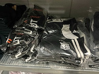 Partij diverse adidas/davidluke/beechfield kleding/accessoires (415x) - afbeelding 15 van  16