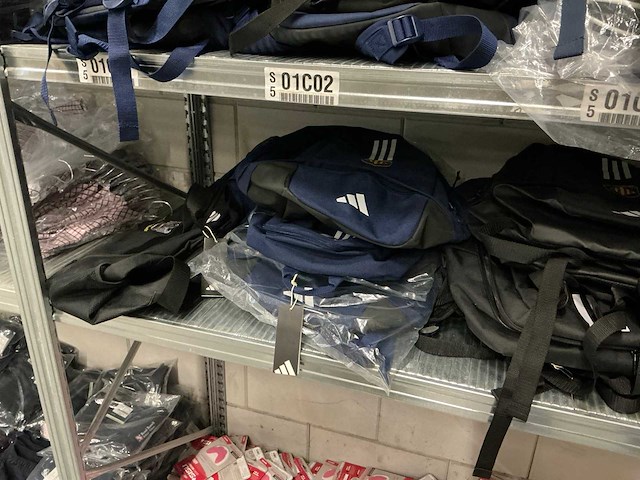 Partij diverse adidas&marathon rugzakken (80x) - afbeelding 2 van  11