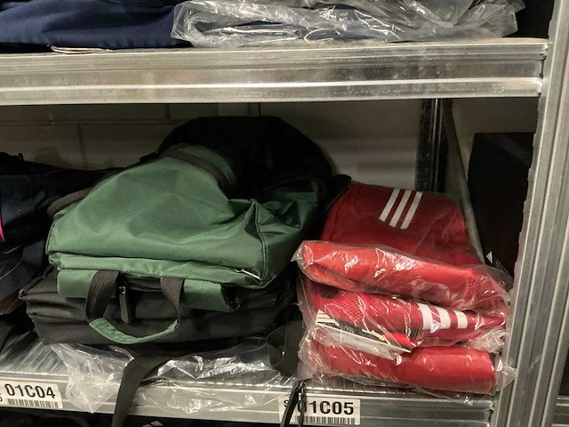 Partij diverse adidas&marathon rugzakken (80x) - afbeelding 9 van  11