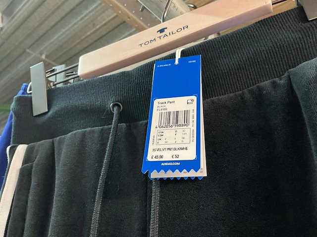 Partij diverse adidas/nike/puma/underarmour/etc trainingsbroeken (55x) - afbeelding 5 van  16