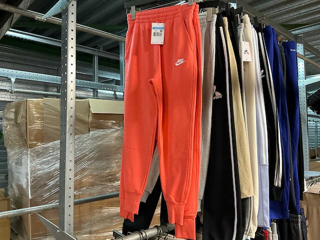 Partij diverse adidas/nike/puma/underarmour/etc trainingsbroeken (55x) - afbeelding 11 van  16