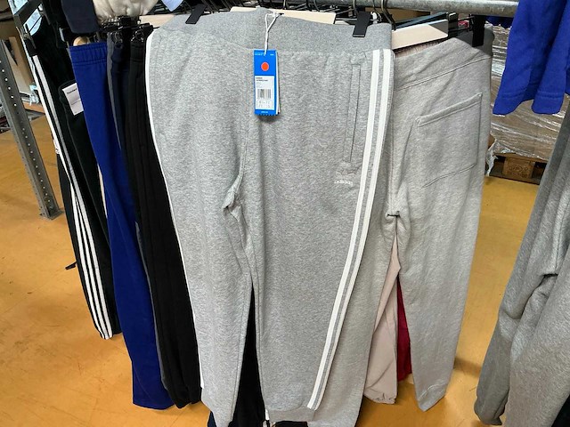 Partij diverse adidas/nike/puma/underarmour/etc trainingsbroeken (55x) - afbeelding 15 van  16
