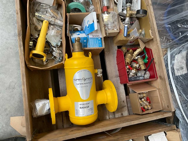 Partij diverse afsluiters - afbeelding 4 van  4