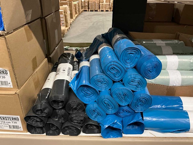 Partij diverse afvalzakken (109x) - afbeelding 4 van  7