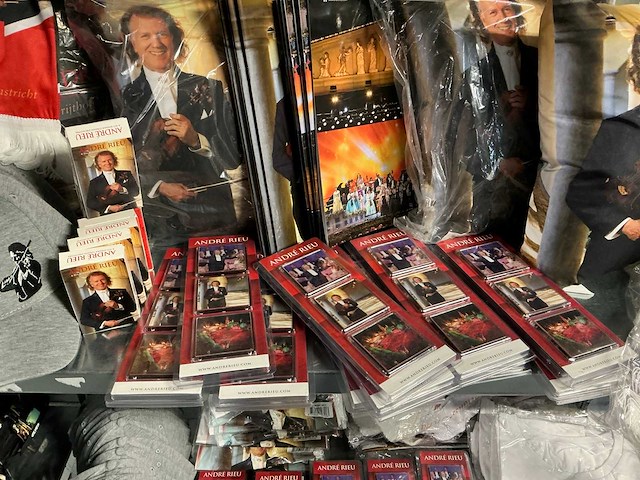 Partij diverse andré rieu merchandise (145x) - afbeelding 4 van  6