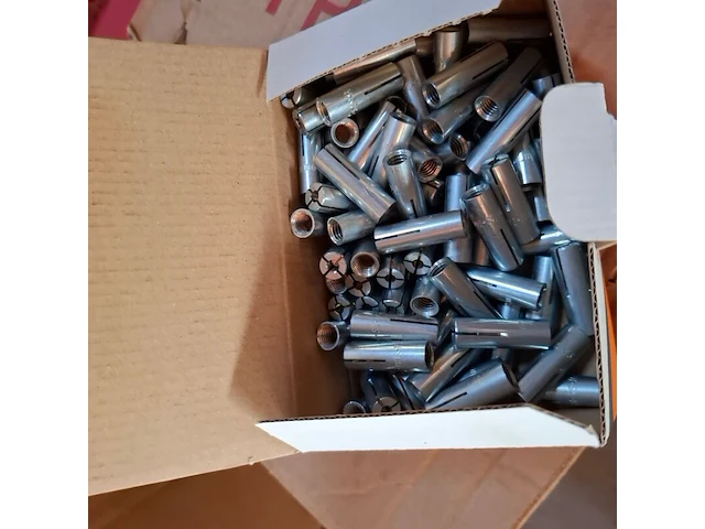 Partij diverse ankers en slagpluggen spit en fischer - afbeelding 4 van  10