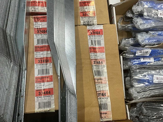 Partij diverse ankers en spouwankers - afbeelding 3 van  16