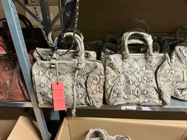 Partij diverse antichic tassen (127x) - afbeelding 4 van  20